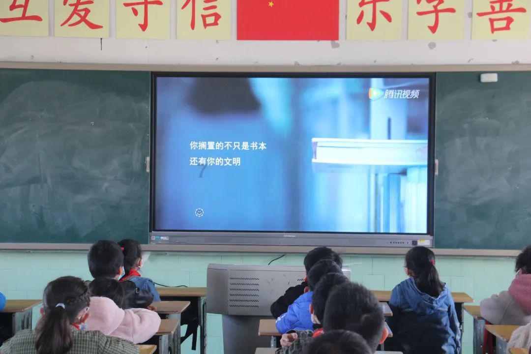 深度问答_焦虑失控时的18个症状,你占了几个___知识互动平台